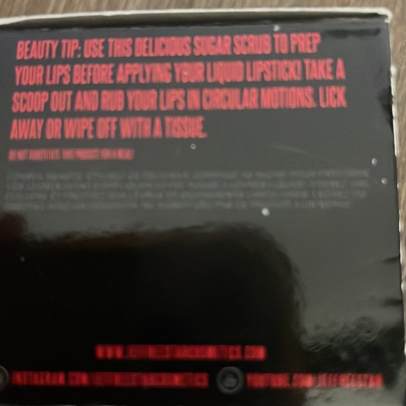 Jeffree Star Velour Lip Scrub in Witches Brew - Limited Edition - Picture 4 of 5